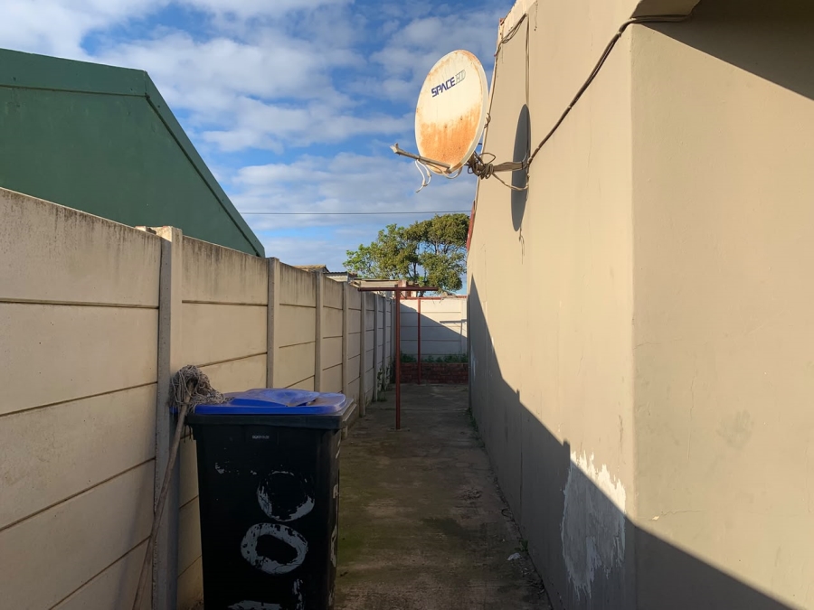 3 Bedroom Property for Sale in Pellsrus Eastern Cape